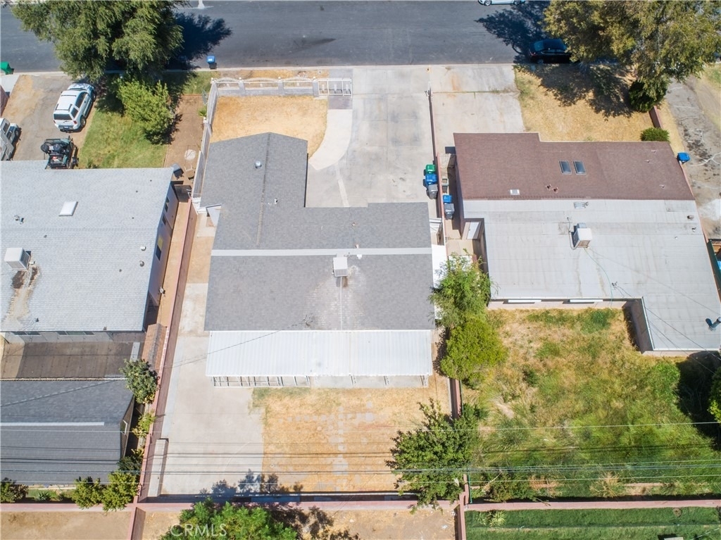 1050 W Avenue J13 - Photo 22