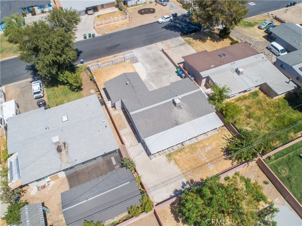 1050 W Avenue J13 - Photo 23