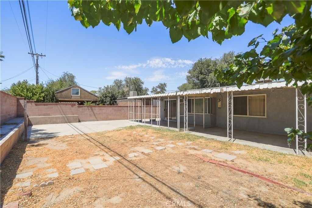 1050 W Avenue J13 - Photo 17