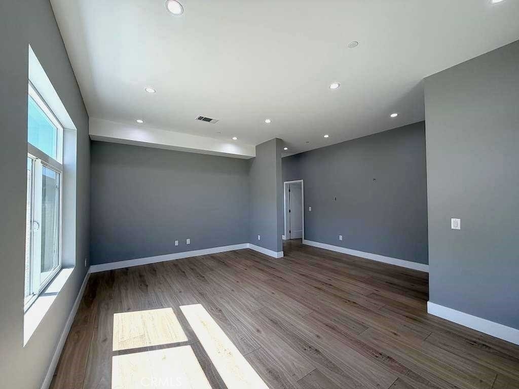 2126 W 238th Street - Photo 3
