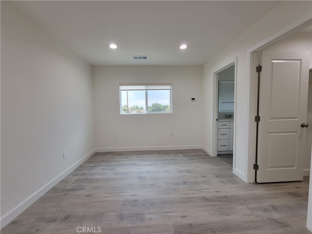 20612 Raymond Avenue - Photo 9