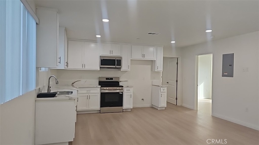 315 W 56th - Photo 0