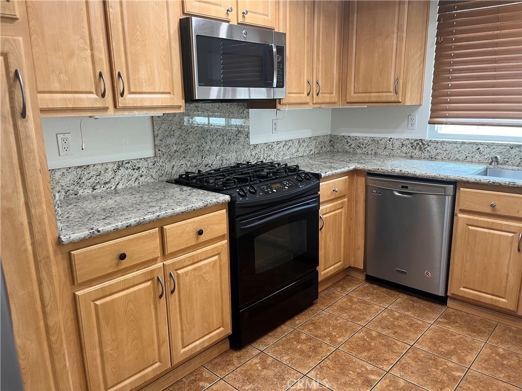 21110 Lycoming - Photo 2