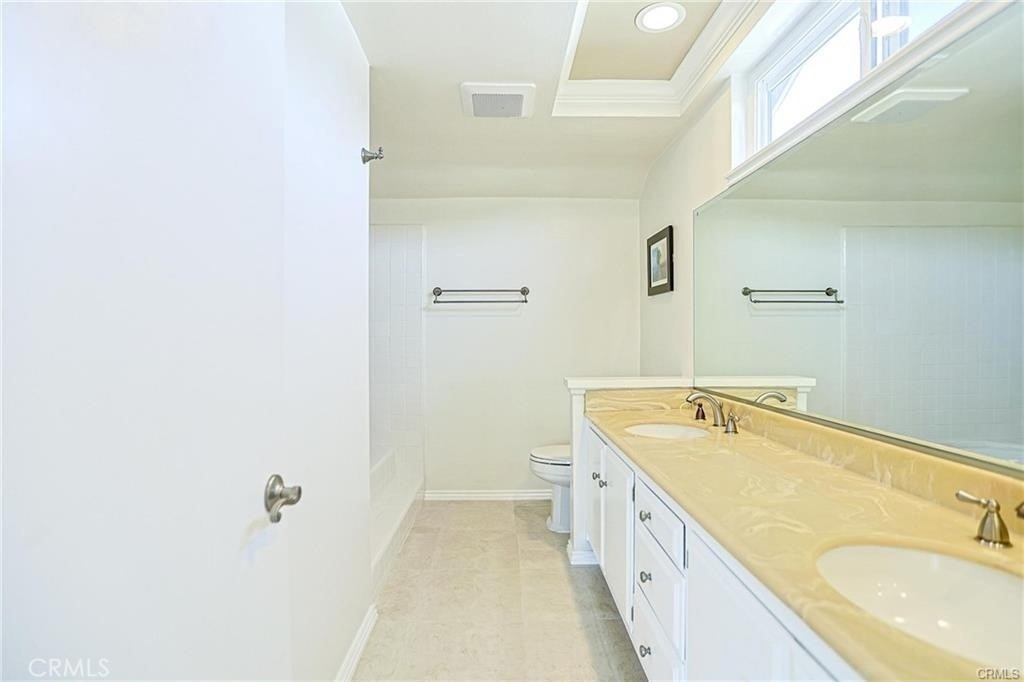 14512 Southfield - Photo 20