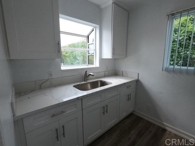 392 Park Way Street - Photo 2