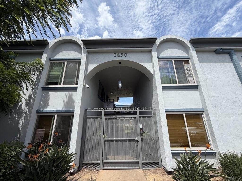 1450 Iris Avenue - Photo 0