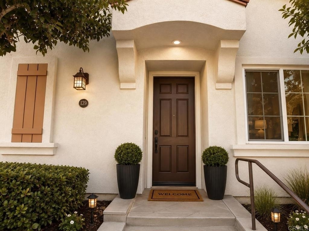 2175 Palo Alto Dr - Photo 1