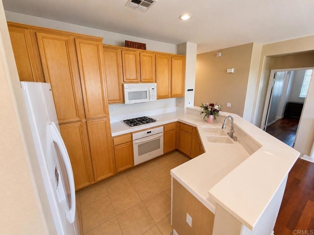 2175 Palo Alto Dr - Photo 10