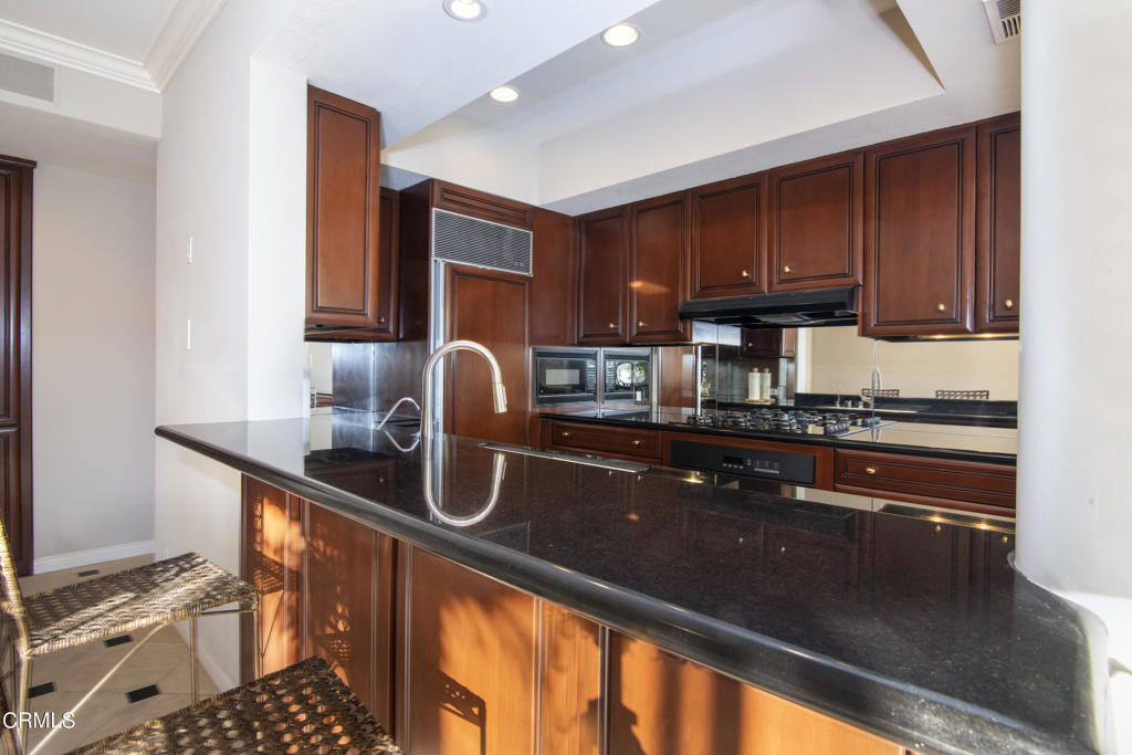 497 E California Boulevard - Photo 7