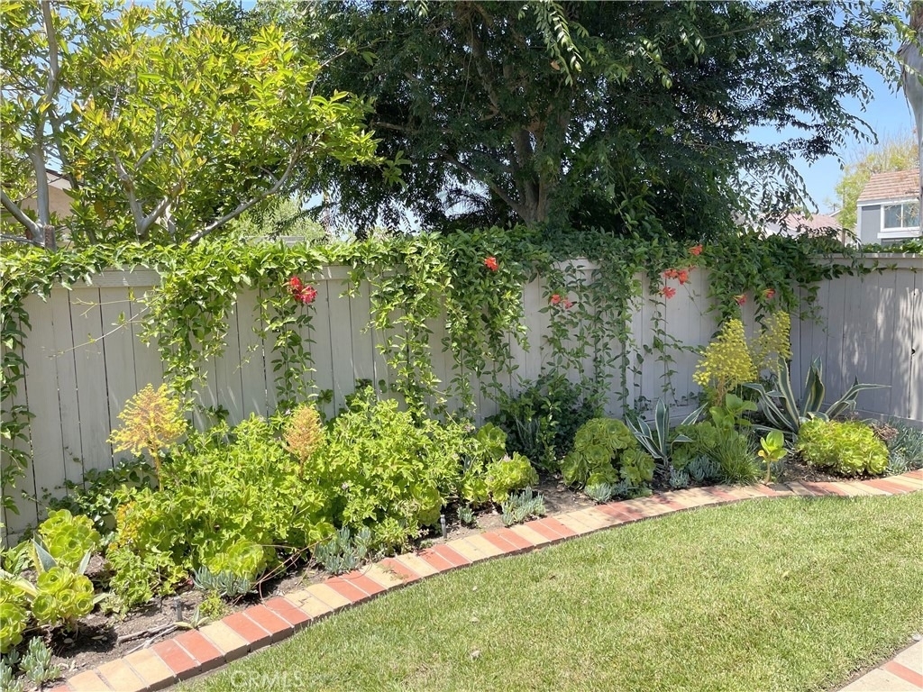 17 Fallbrook - Photo 18