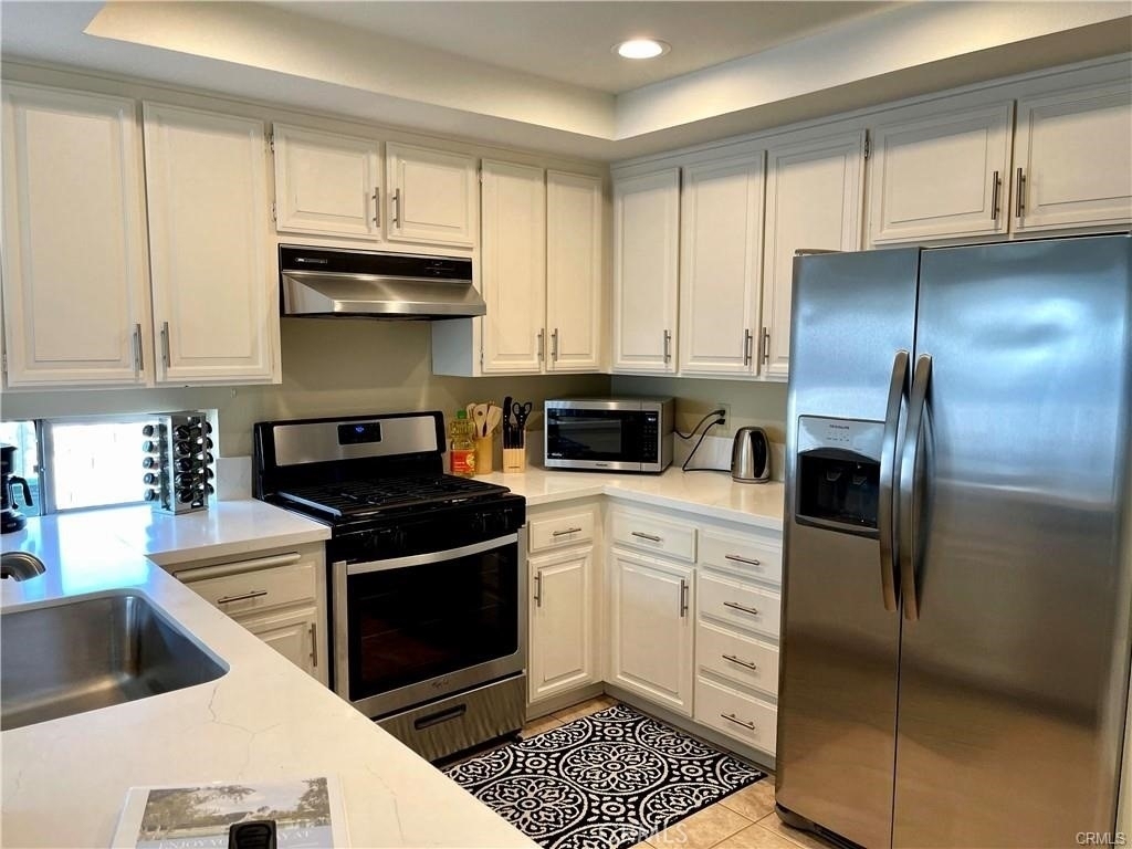 17 Fallbrook - Photo 4