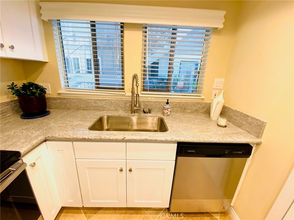 2316 Via Puerta - Photo 10