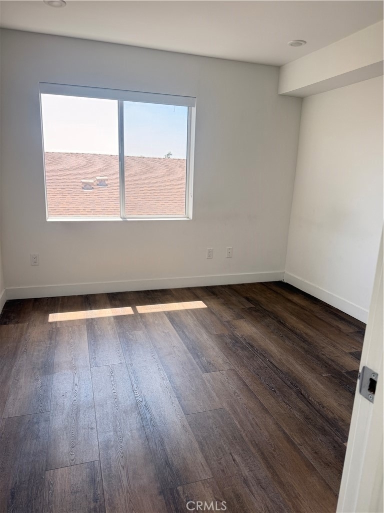 1245 N New Hampshire Ave #3 - Photo 3