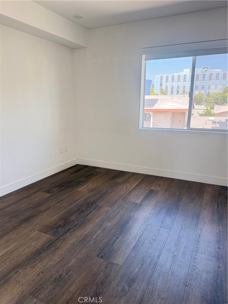 1245 N New Hampshire Ave #3 - Photo 4