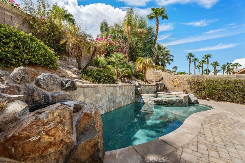60585 Desert Rose Drive - Photo 26