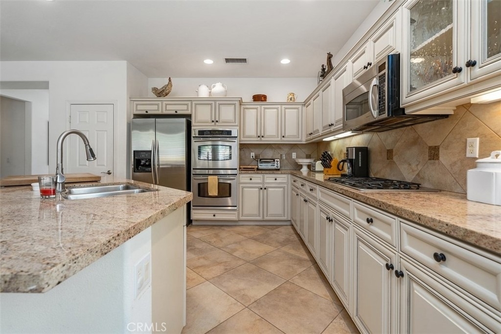 60585 Desert Rose Drive - Photo 15