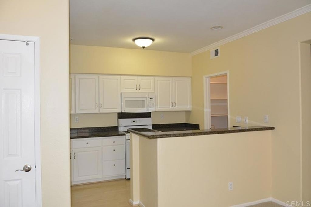 12364 Carmel Country Road - Photo 3