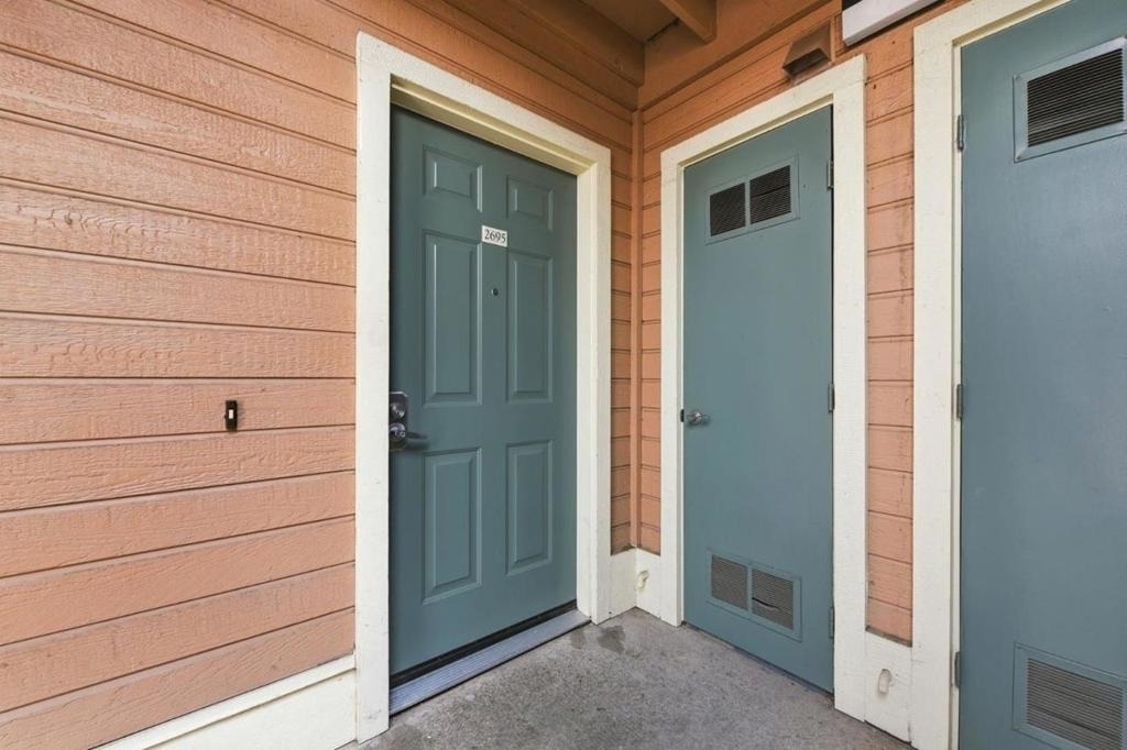 2695 Somerset Park Circle - Photo 18