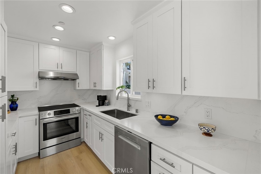 1045 Gaviota Drive - Photo 11