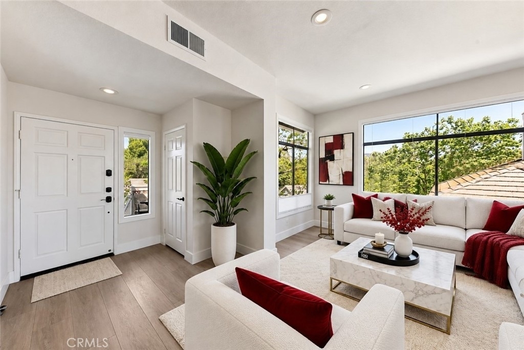 15 Oak - Photo 1