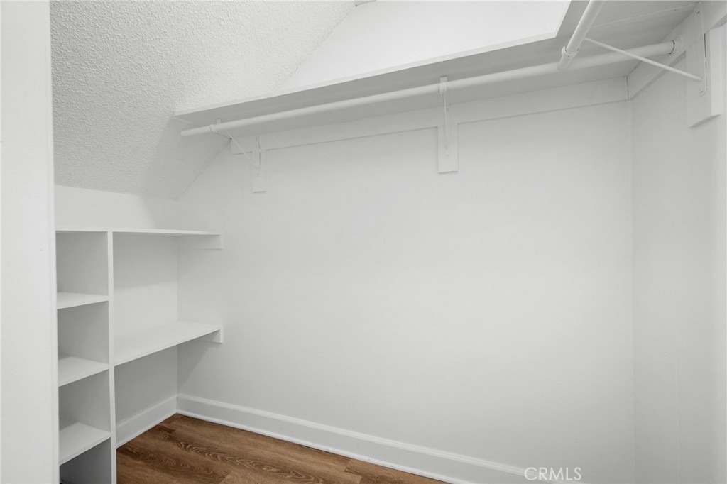 1142 Stanley Avenue - Photo 11