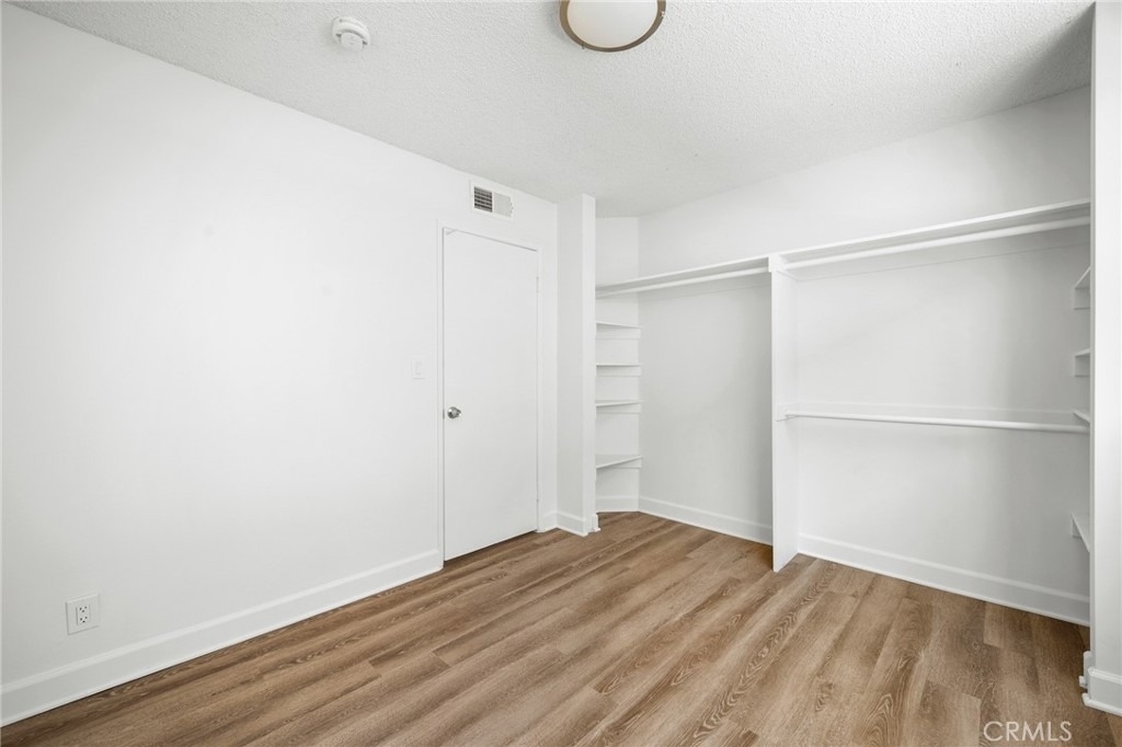 1142 Stanley Avenue - Photo 18