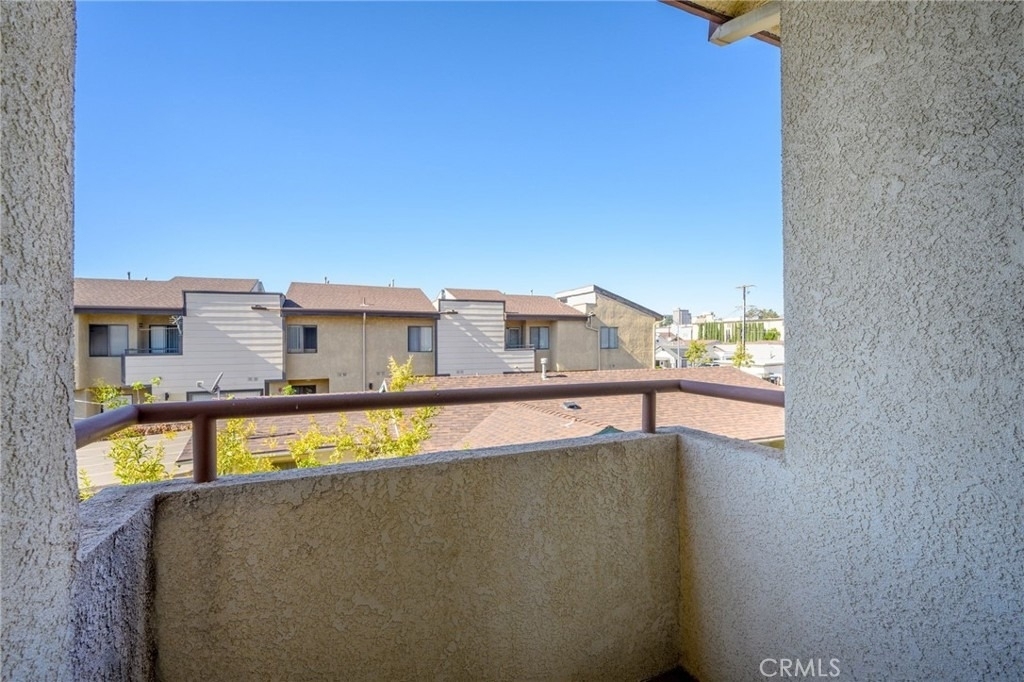 918 E Harvard Street - Photo 18