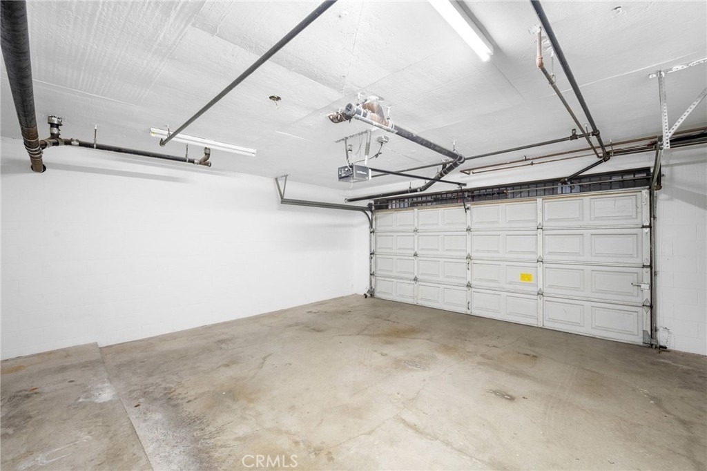 918 E Harvard Street - Photo 1