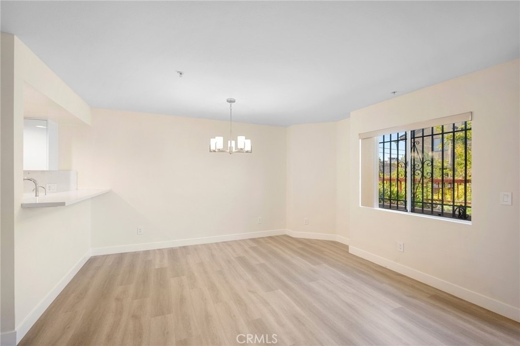 918 E Harvard Street - Photo 4