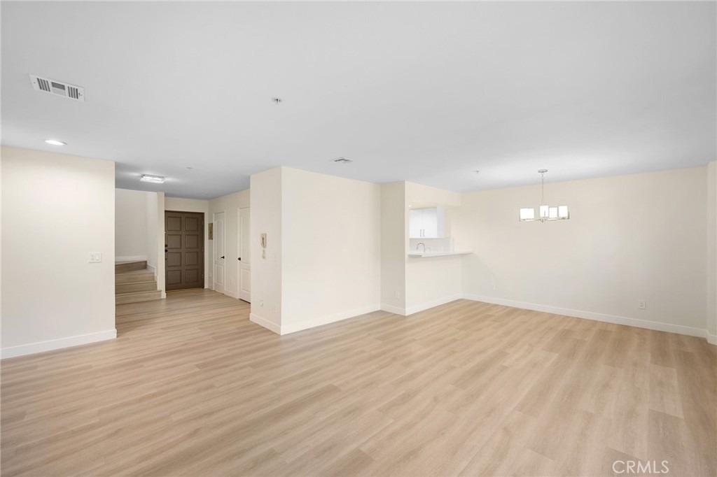 918 E Harvard Street - Photo 3