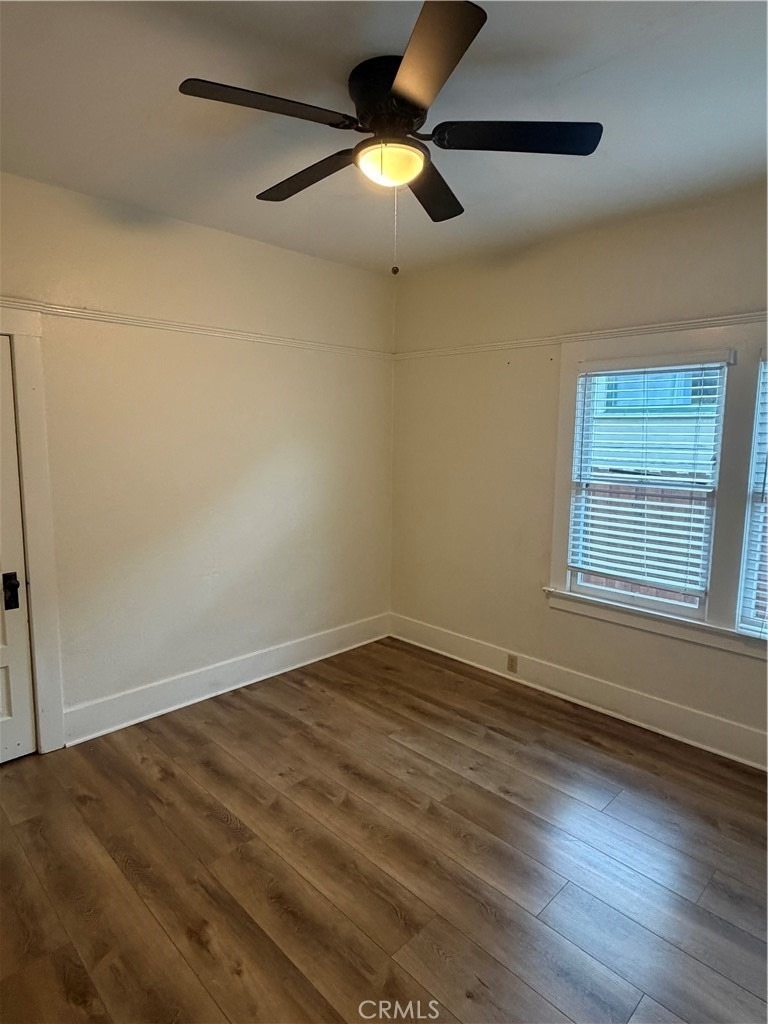 221 E Foothill - Photo 7