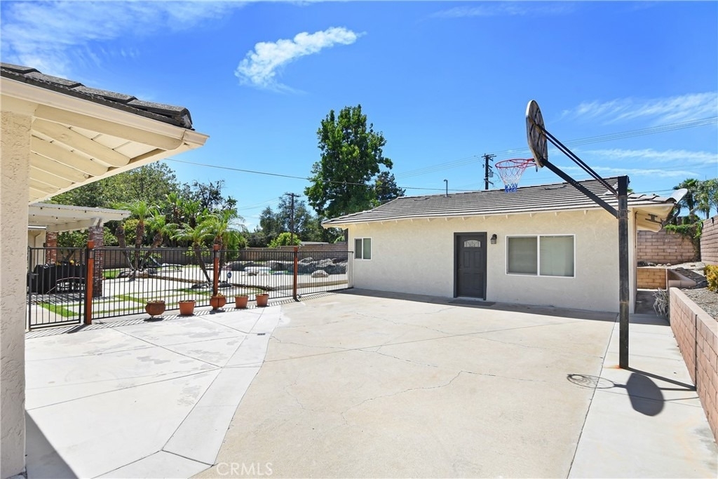 1913 N Vallejo Way - Photo 0