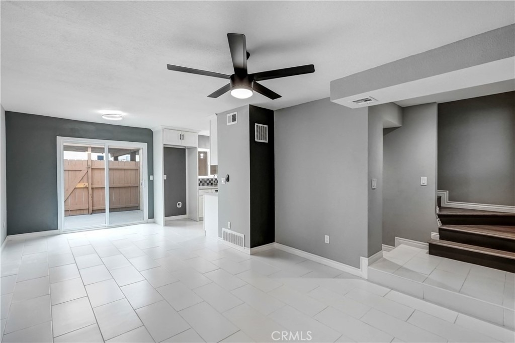 3700 Mountain Avenue - Photo 8