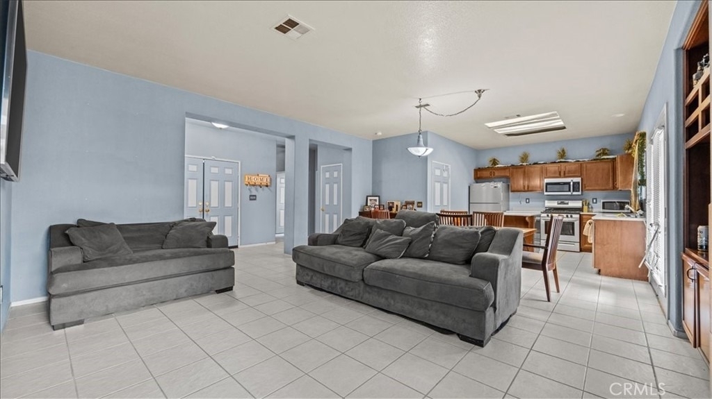 13541 Princeton - Photo 4