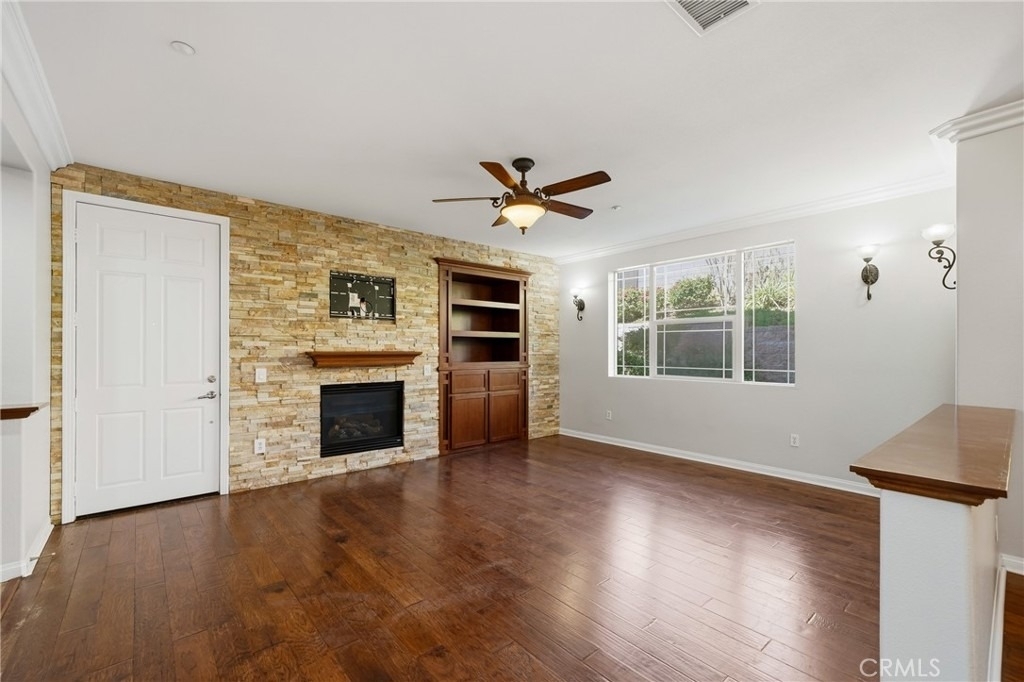 12422 Benton Drive - Photo 3