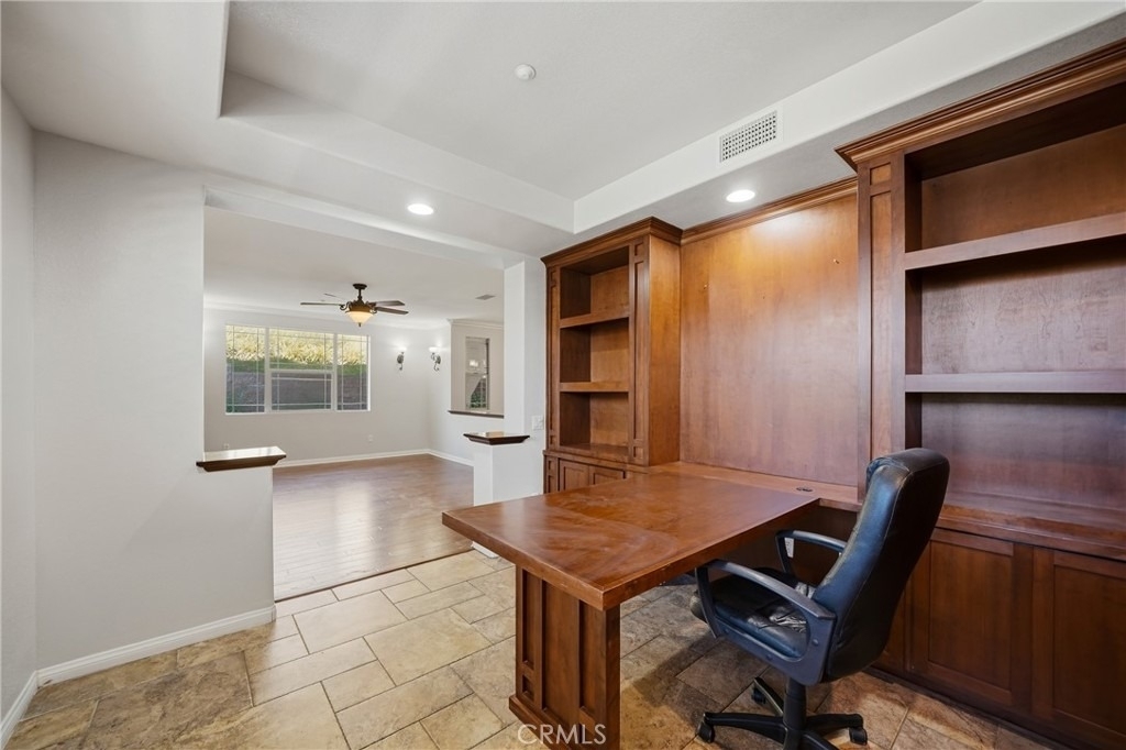 12422 Benton Drive - Photo 6