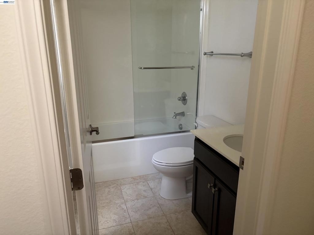 575 W Strauss Dr - Photo 3