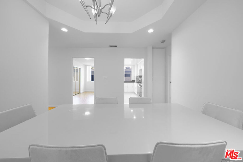 1601 N Fuller Avenue - Photo 18