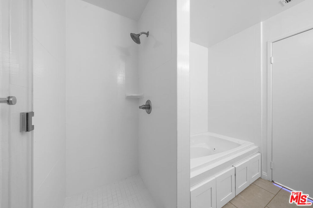 1601 N Fuller Avenue - Photo 27
