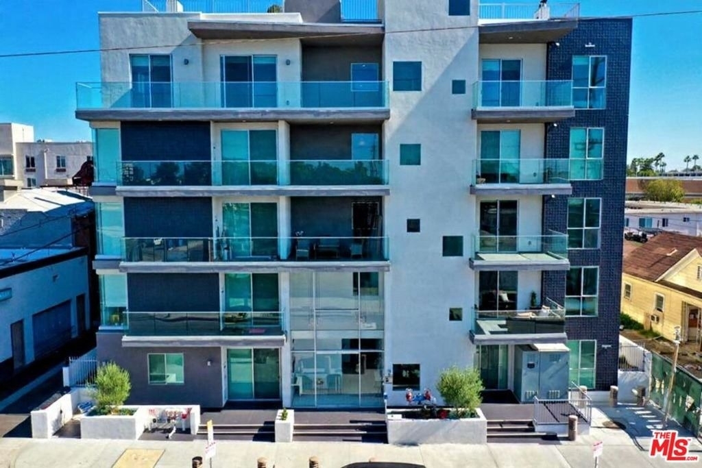 1650 Sawtelle Boulevard - Photo 4