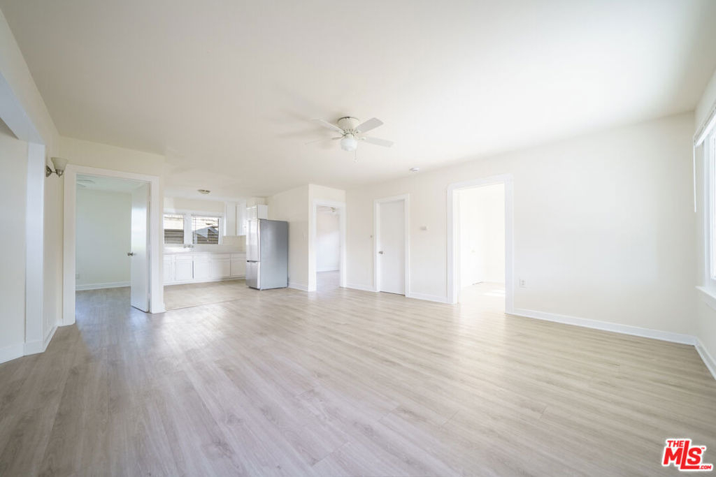 229 E 85th Street - Photo 2