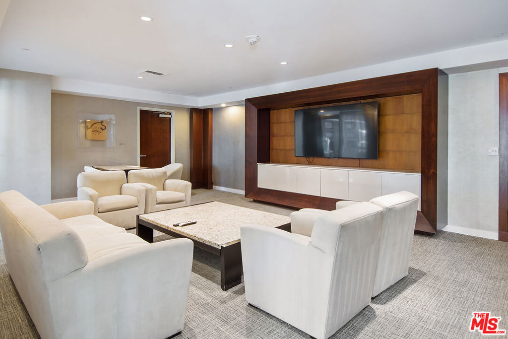 13700 Marina Pointe Drive - Photo 20