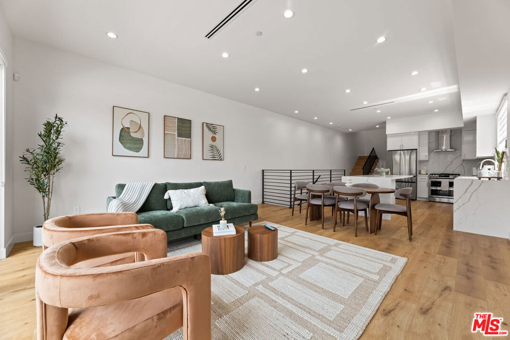 5118 Laurel Canyon - Photo 0