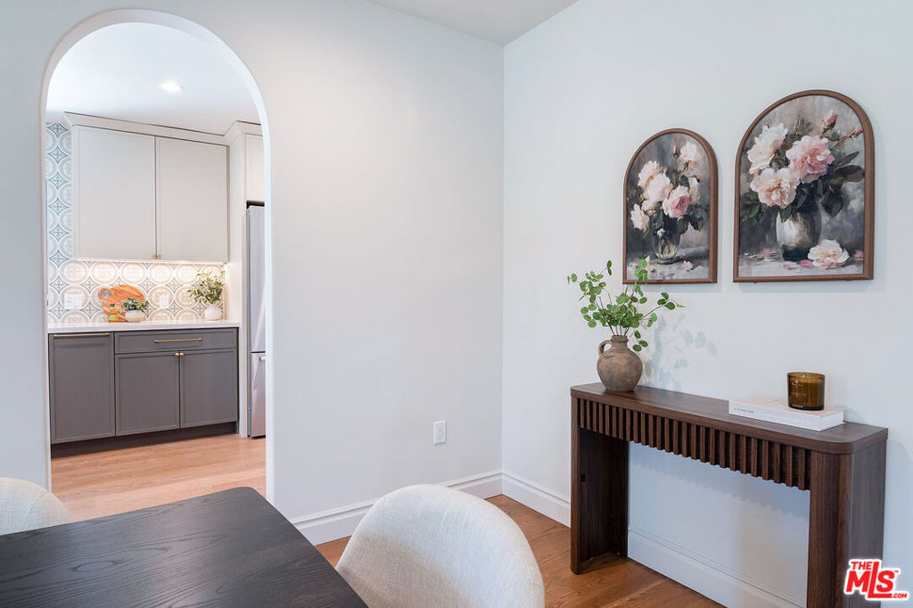 6417 Lindenhurst Avenue - Photo 11