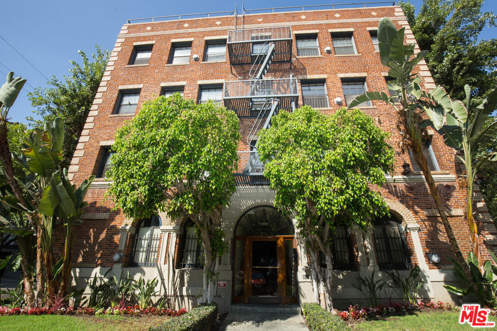 361 S Detroit Street - Photo 0