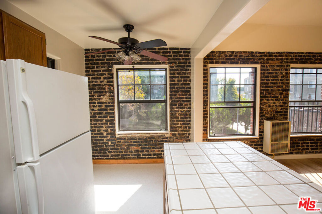 361 S Detroit Street - Photo 3