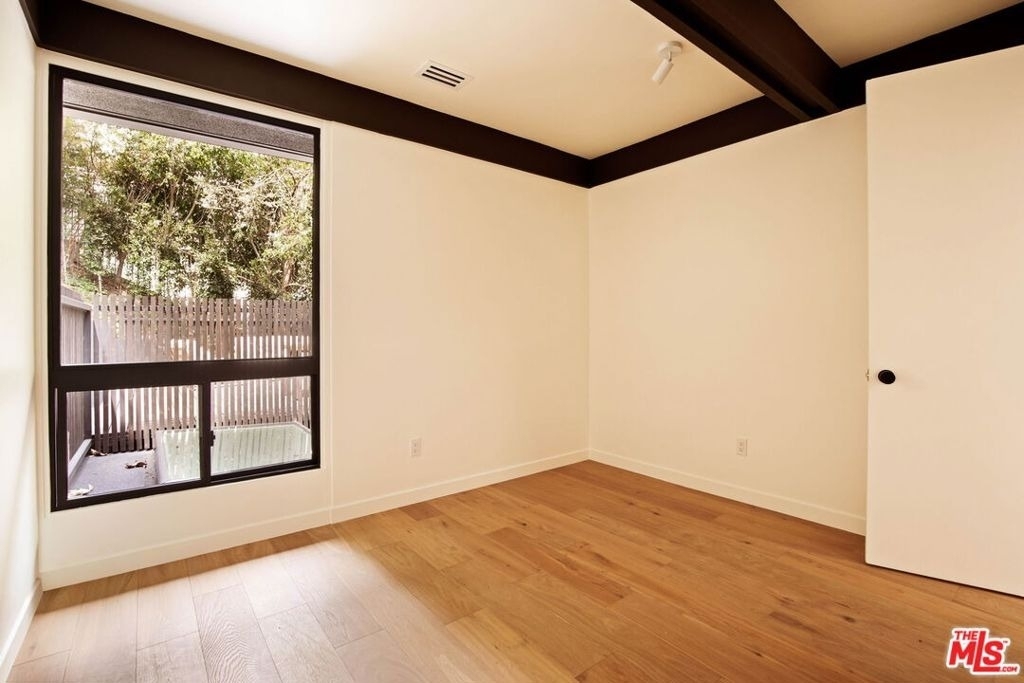 5649 Valley Oak Drive - Photo 33