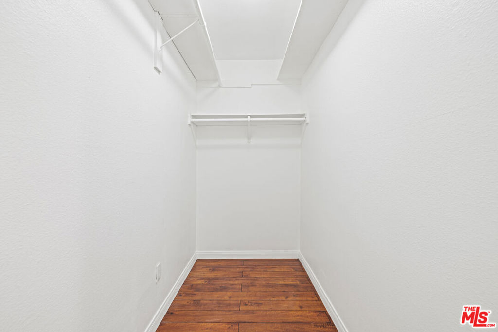 10757 Hortense Street - Photo 12