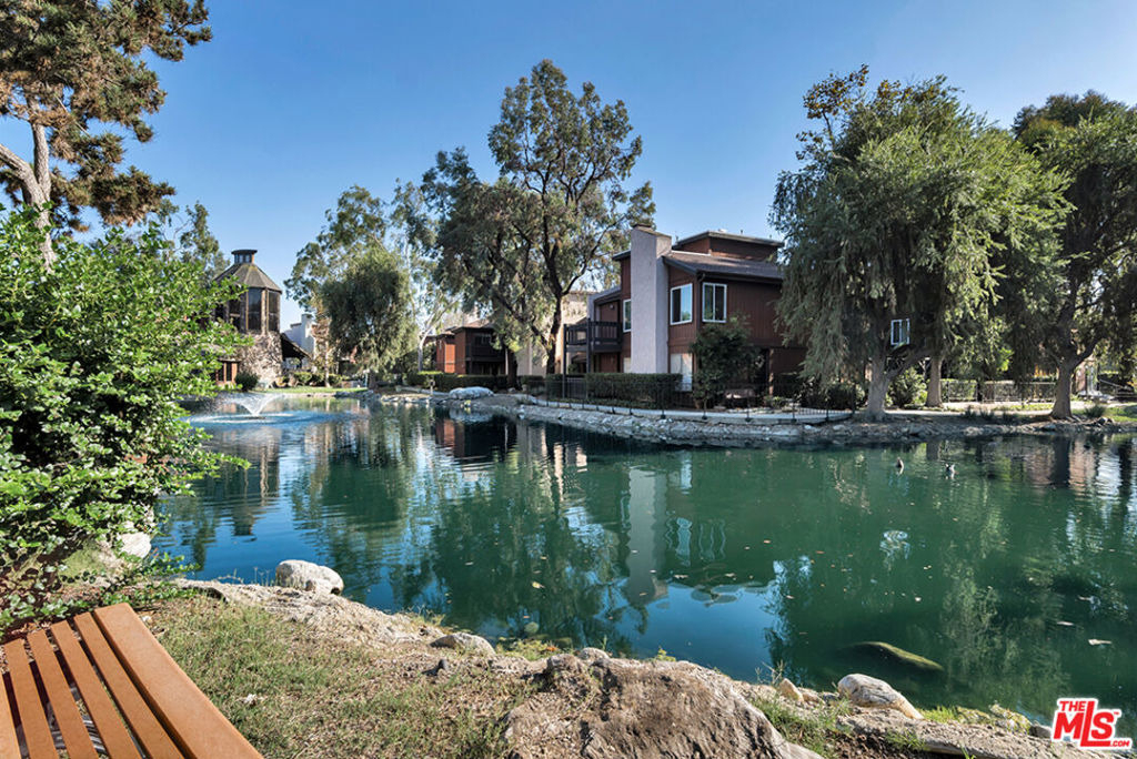 8106 Summertime Lane - Photo 8