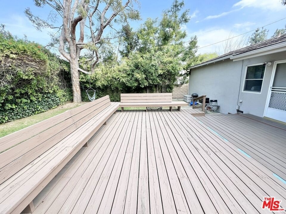 22839 Oxnard Street - Photo 52